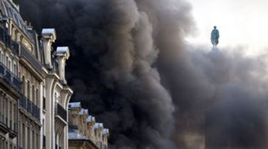 Paris'te Yangın Paniği